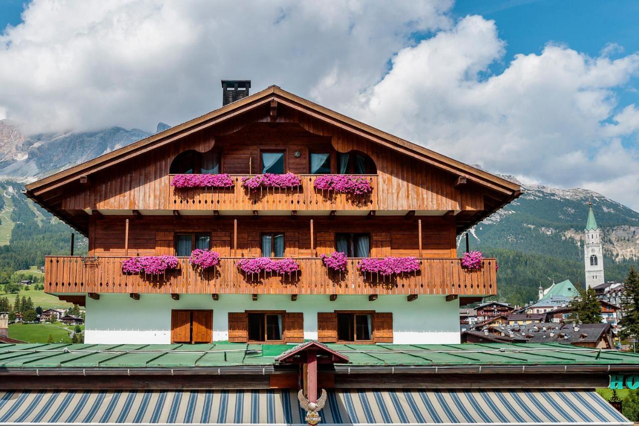 Hotel Panda Cortina- Ricarica Auto Elettriche Cortina dʼAmpezzo Exterior foto
