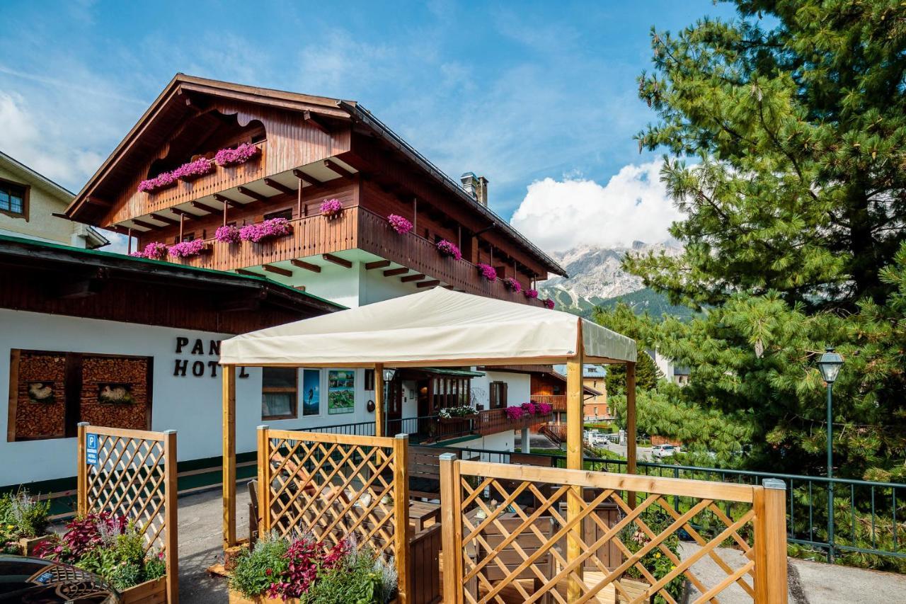 Hotel Panda Cortina- Ricarica Auto Elettriche Cortina dʼAmpezzo Exterior foto